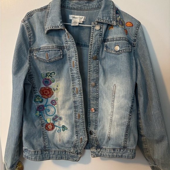 Coldwater Creek Jackets & Blazers - Coldwater Creek Cottagecore Denim Jacket with Floral Embroidery Women’s Small